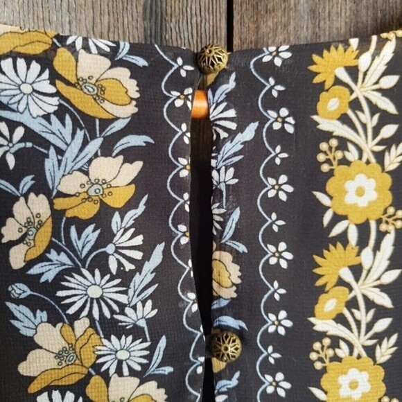 Lulu's Black Floral Longsleeve Ruffle Shift Dress Size Small Chainlink - Picture 6 of 9